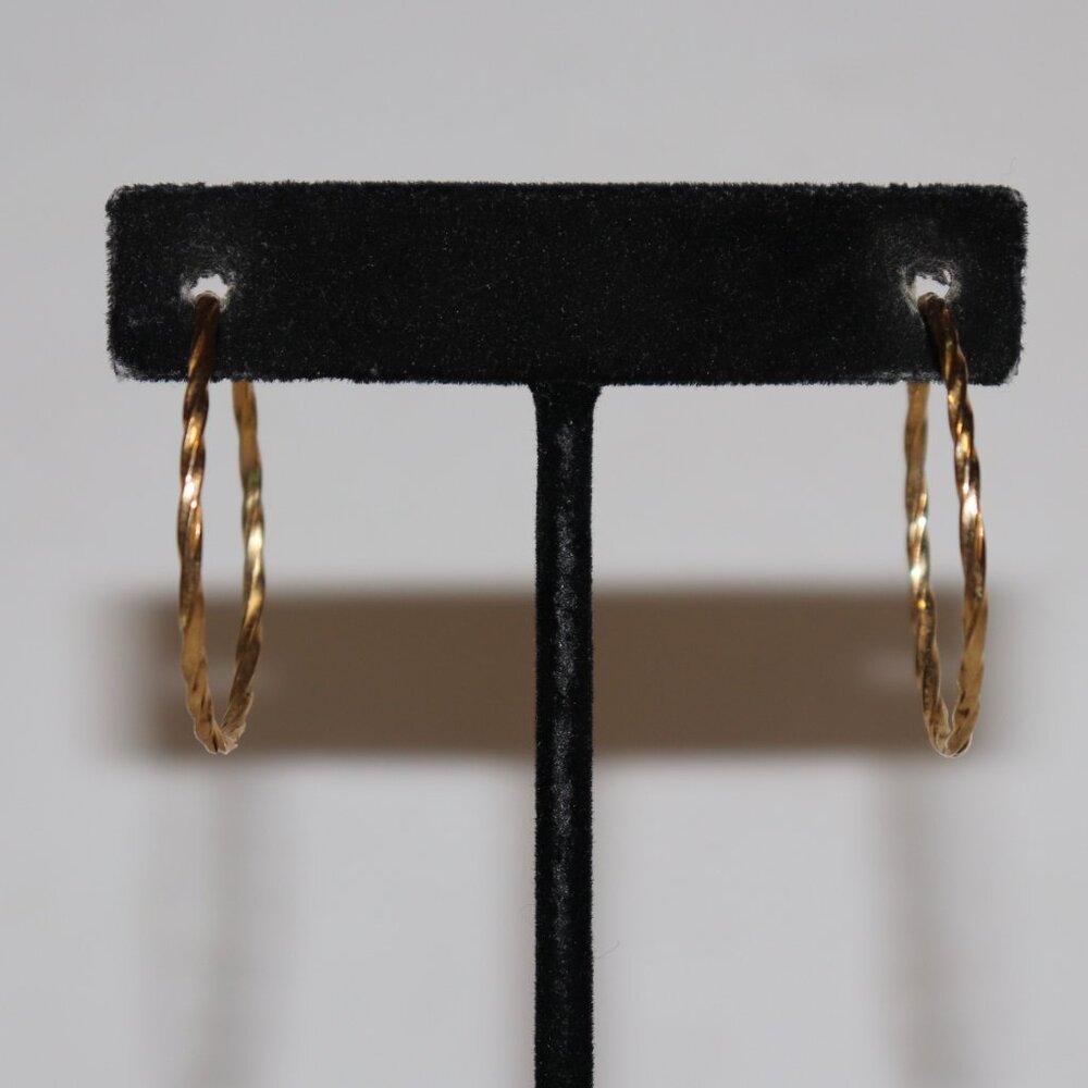 ✨💛 Vintage Gold Twisted Hoop Earrings · Post · 1.25" Tall · classic textured